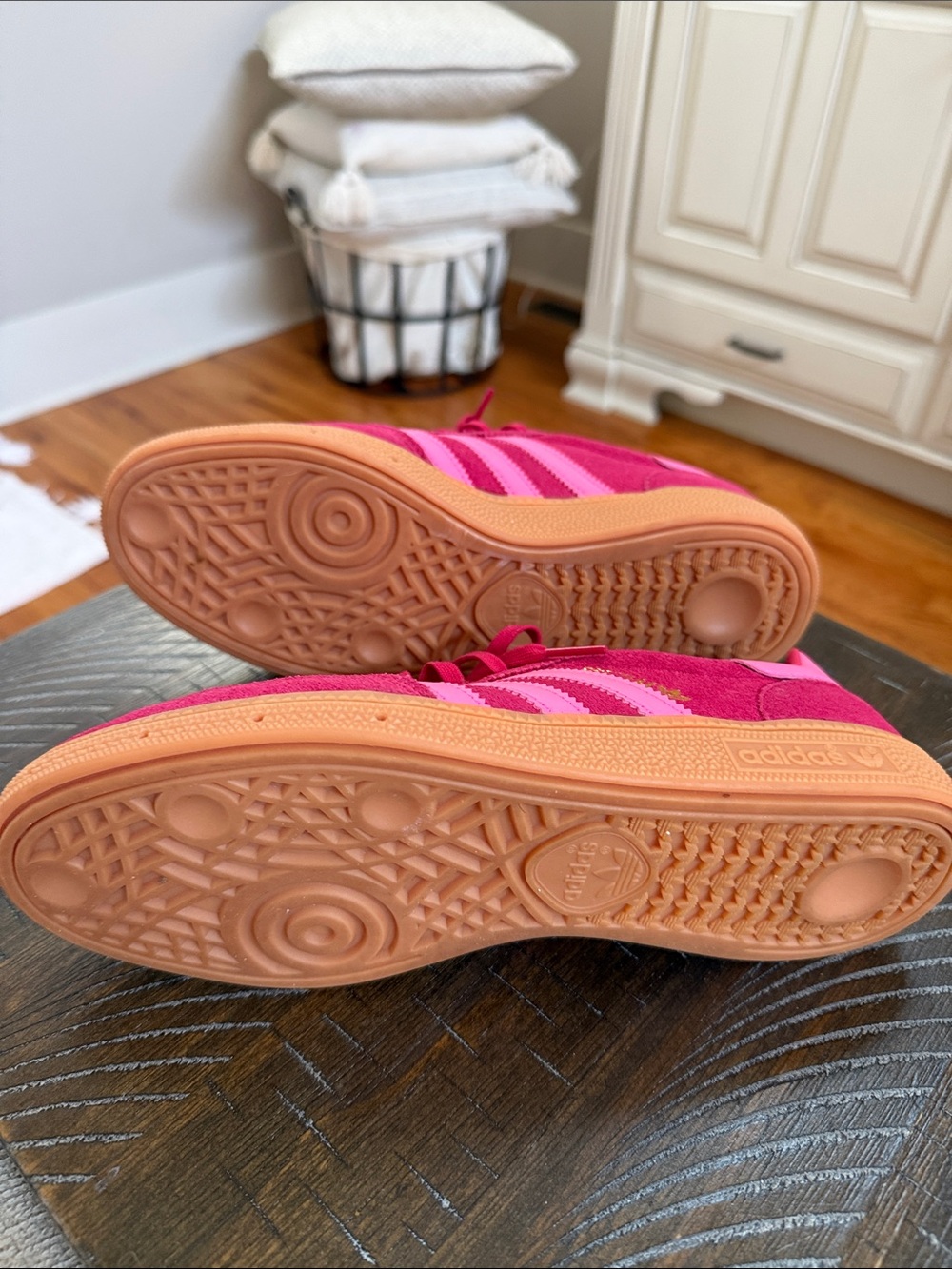 Like New adidas Handball Spezial Pink - Picture 6 of 6